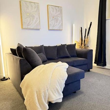 Luxury Cozy 3 Bed Apartment 5Mins From City - Free Parking! Nottingham Exterior foto