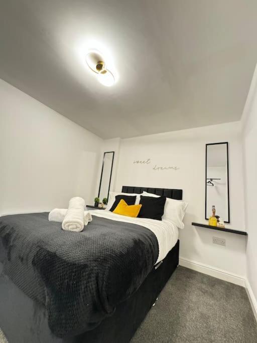 Luxury Cozy 3 Bed Apartment 5Mins From City - Free Parking! Nottingham Exterior foto